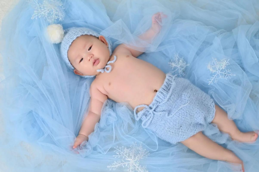 宁国两个半月宝宝发育标准 宁国两个半月宝宝发育标准